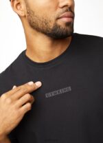Gym King Box Logo Tee Black Men Clothing J2PFB58 - Image 4