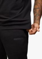 Gym King Box Logo Tee Black Men Clothing J2PFB58 - Image 6