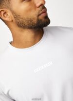 Gym King Box Logo Tee Light Grey Men Clothing J2PFB20 - Image 7