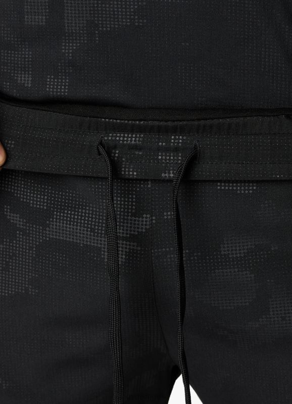 Gym King Debossed Camo Short 5'' Black Men Clothing J2PFB88 - Image 9