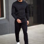Gym King Linear Print Crew Tracksuit Black Men Clothing J2PFB256