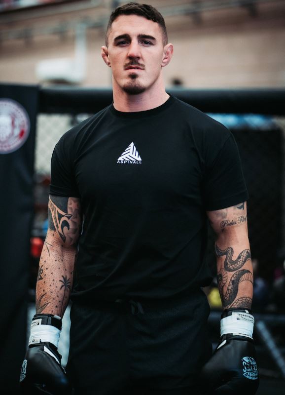 Gym King X Aspinall Limited Edition Established Tee Black Men Clothing J2PFB42 - Image 1